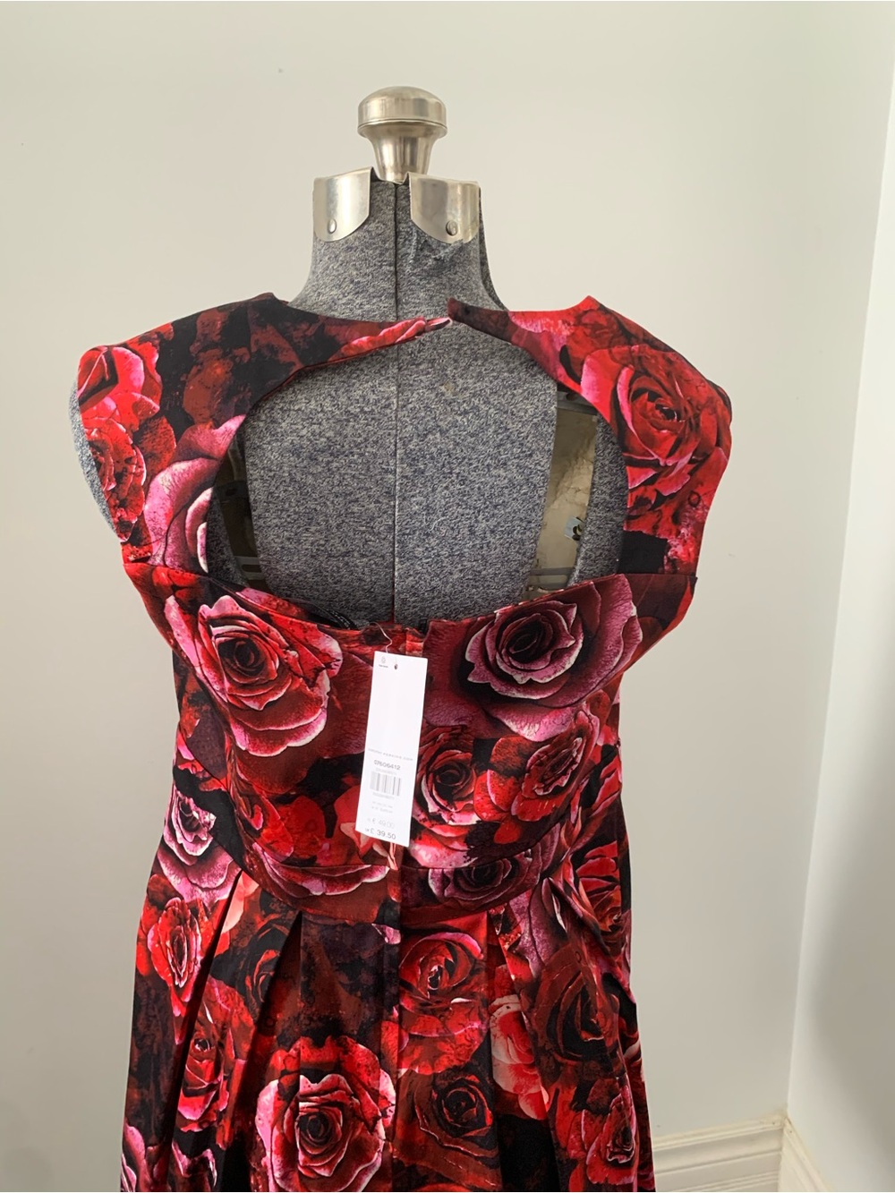 ⭐️NEW PRICE⭐️BUNDLE💫2/$31 Fit & Flare Sleeveless Dresses Size UK 16=US 12 NWT - Picture 8 of 11